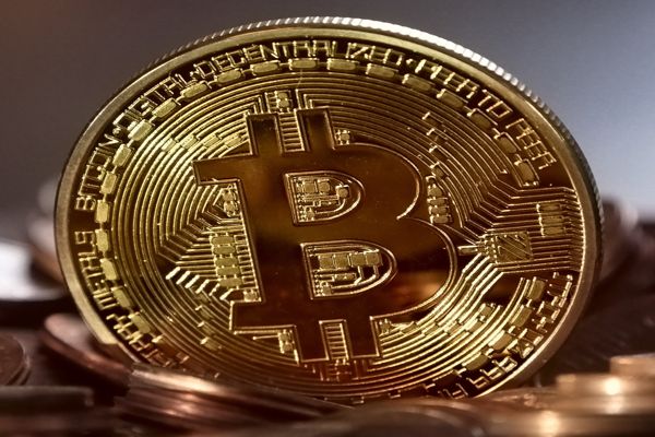 Como comprar criptomonedas y Bitcoin sin que te enganen