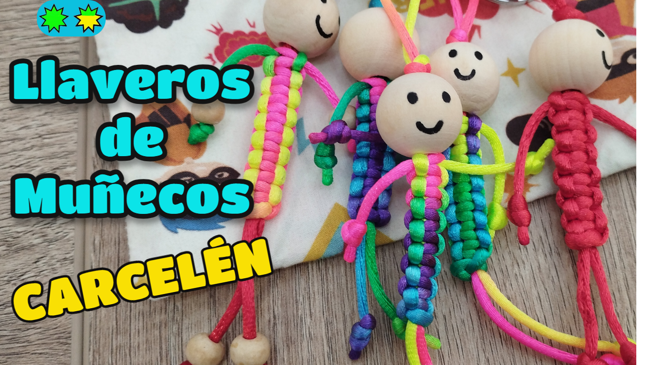 Llavero de muñeco con cola de ratón